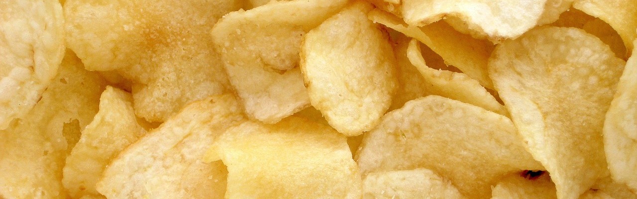 Chips kan det, som unge lægger vægt på: De kan deles. Foto: Pixabay