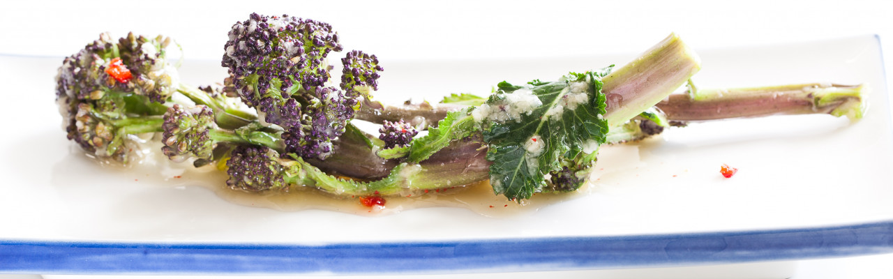 Du kan sylte mange slags grøntsager og frugt. Her aspargesbroccoli syltet som japansk tsukemono. Foto: Jonas Drotner Mouritsen